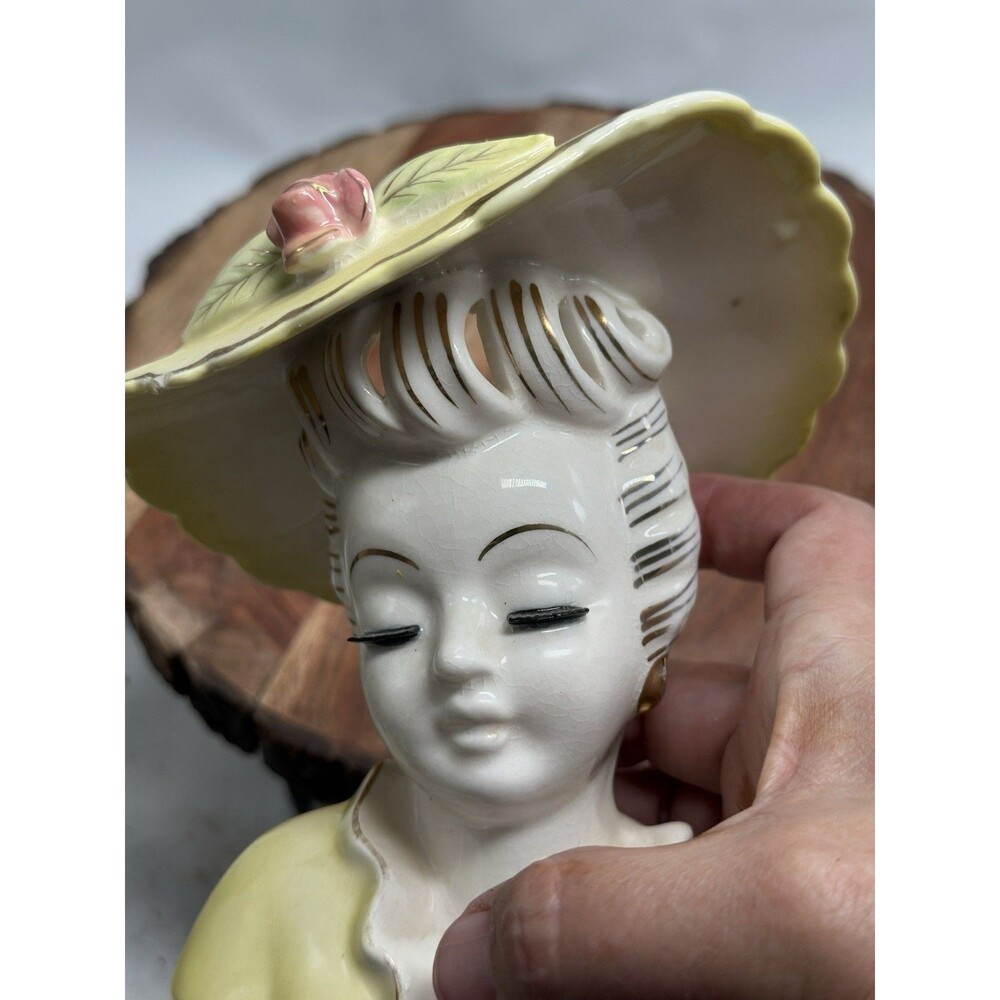 Head Vase Glamour Lady Girl Yellow Hat Pink Flower Lashes Gold Gilt - Picture 2 of 6